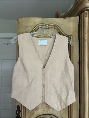 Sophie Rue Light Cream 100% Linen Button Vest